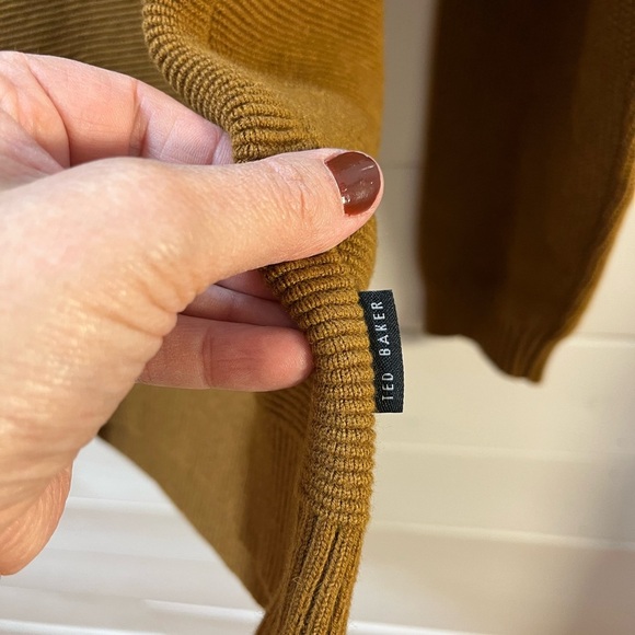 TED BAKER LONDON • Brown Textured Knit Sweater • Size 3 (M) - Picture 6 of 7